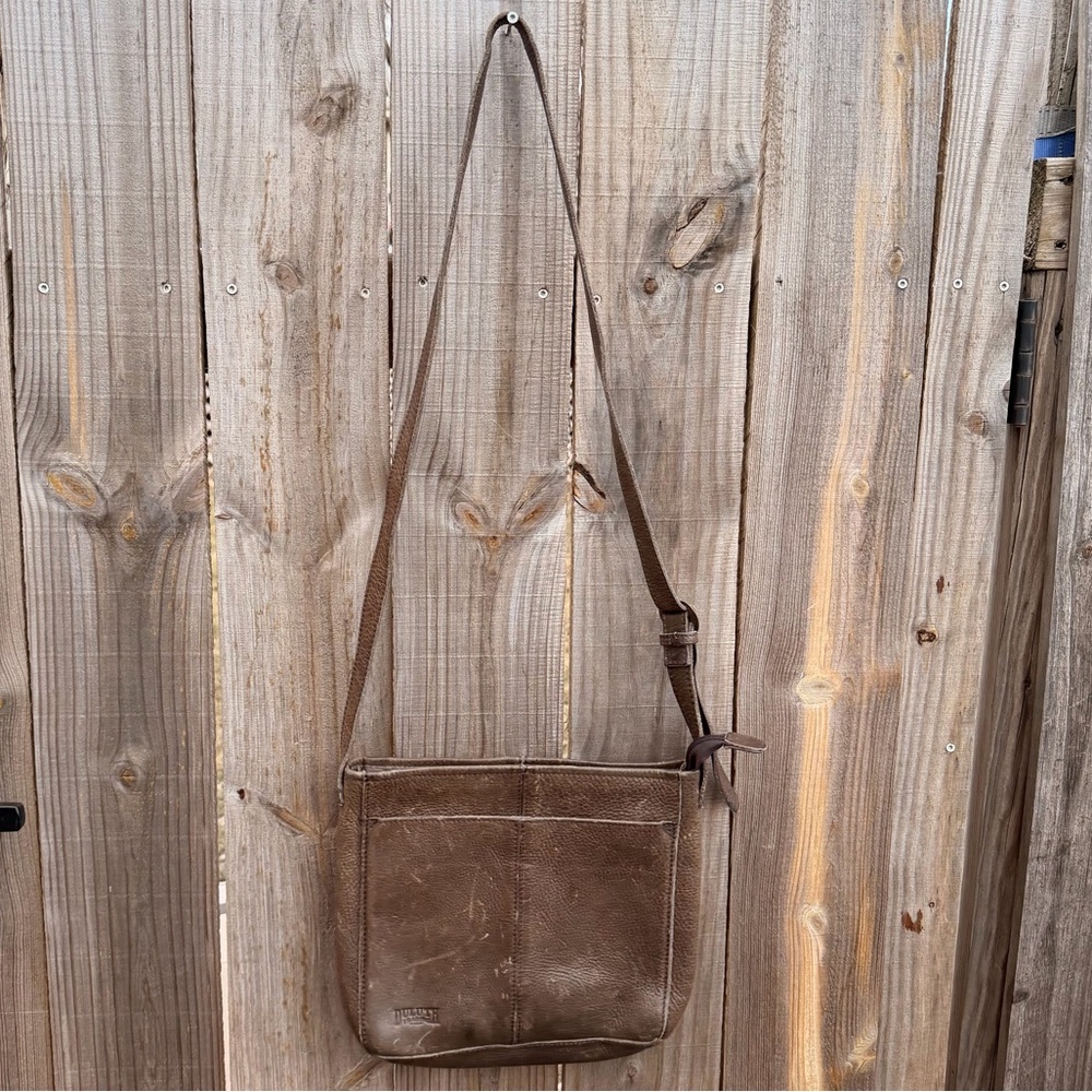 Duluth Trading Co. Leather Crossbody Bag